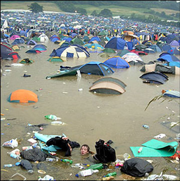 glastonbury-bajo-el-agua-1.jpg