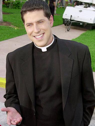 4434_1 ¿YO MARICON? ¡PERO SI SIEMPRE ME HAN GUSTADO LAS MUJERES MAS QUE LA COMIDA!