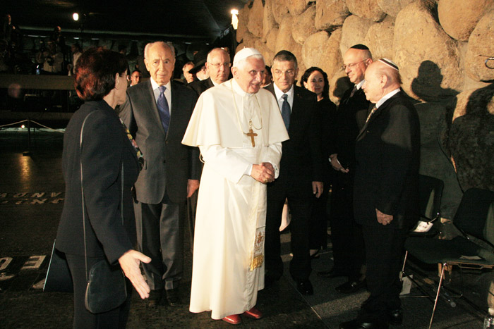 benedict_XVI_10