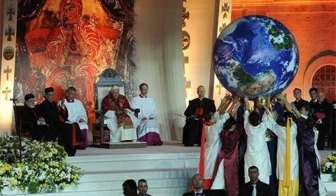 574737_155360704621684_1603050069_n