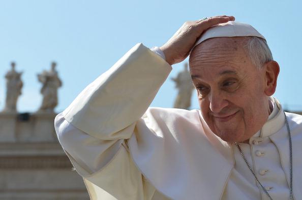 399917_531529963556859_1451806285_n