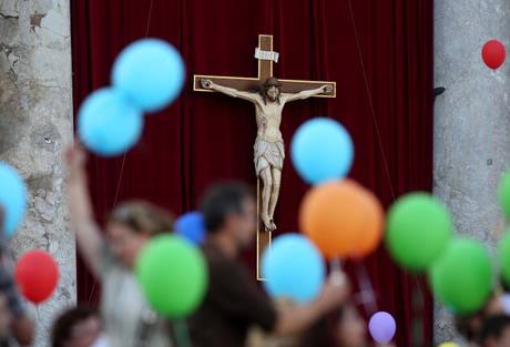 71791_589448477783137_536458307_n