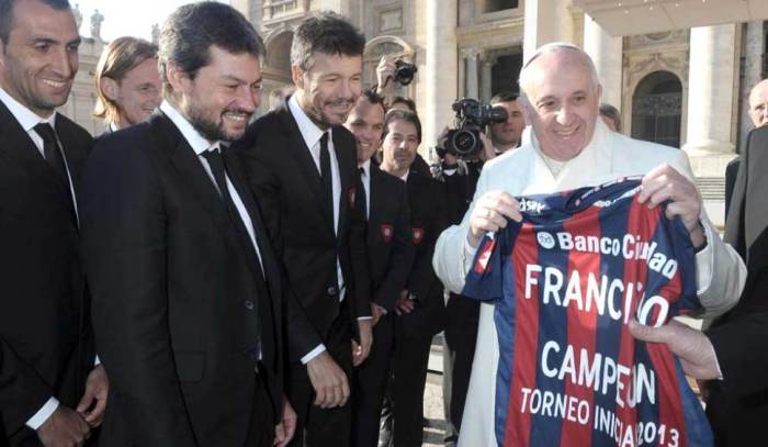 Tinelli-Papa-San-Lorenzo