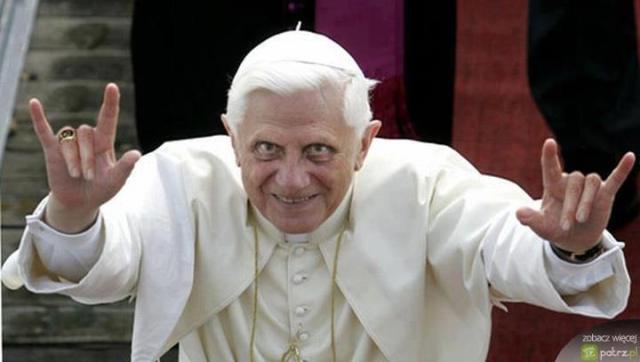 benedicto XVI-satanico-cronuto-moloch-sumerio-sionismo-sacrificio-niños-vaticano-jesuitas-illuminati-nwo