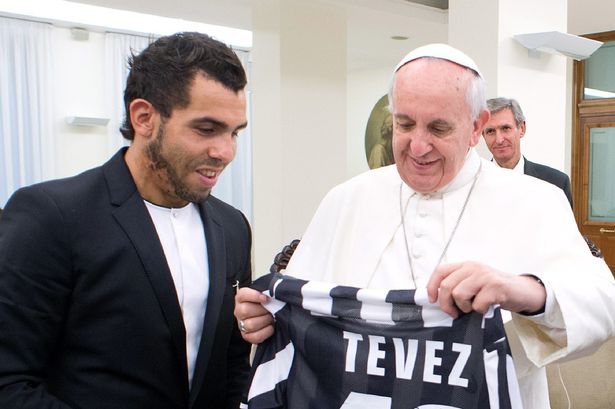 Pope-Francis-and-Carlos-Tevez