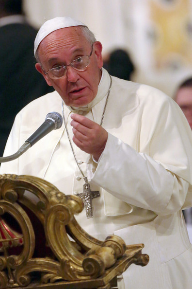 ¿Convertir? Los únicos que quiero convertir son los verdaderos católicos en apóstatas...