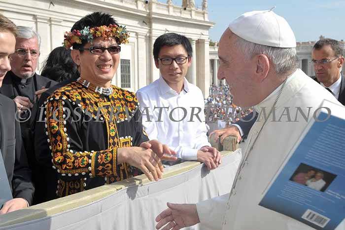 10390964_762676850460298_8622653851205767024_n