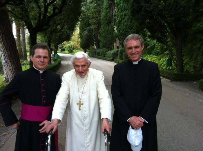 10491135_885053328172373_3449600358325201508_n