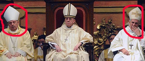 bergoglio y el obispo que se apolillo copia