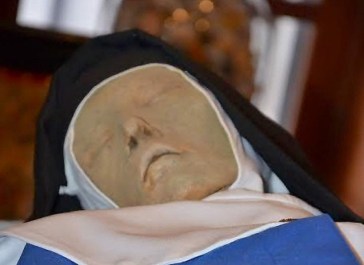 Madre Mariana de Jesus 02