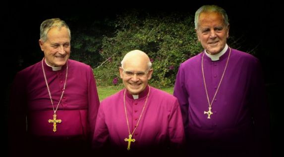 Mons. Richard WILLIAMSON Mons. Jean-Michel FAURE Mons