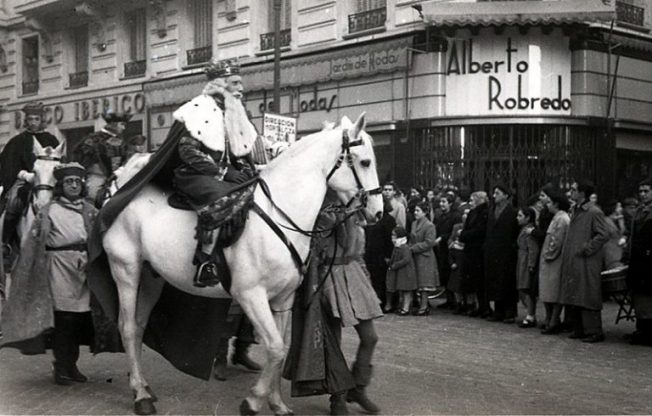 1949.-foto-cabalgata-Madrid-Campua-768x490.jpg