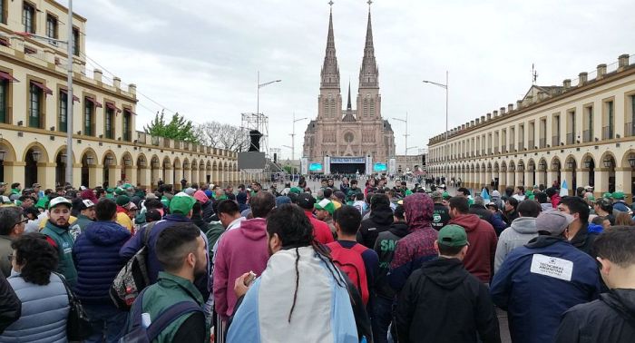 not_937083_20_130104