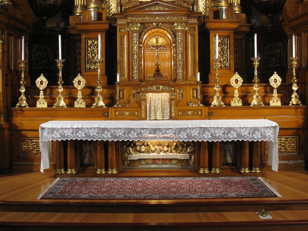 sanctuary-and-altar-03